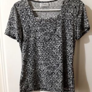 Black and White Patterned Top